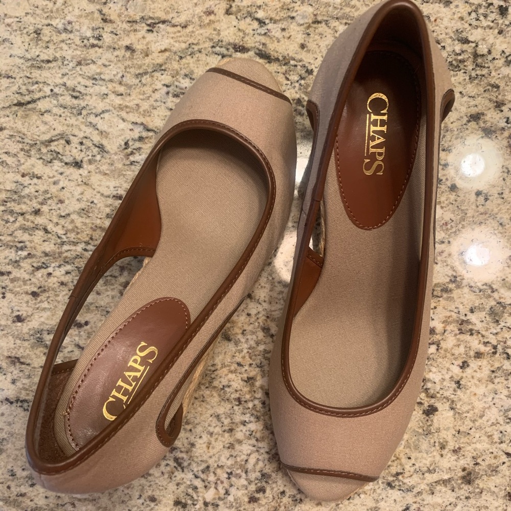 NWOT Perfect Nude Wedge